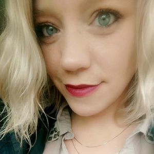 Meet your Posher, Brittney